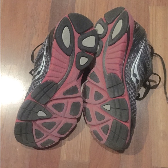 Saucony Sneakers - Picture 4 of 4